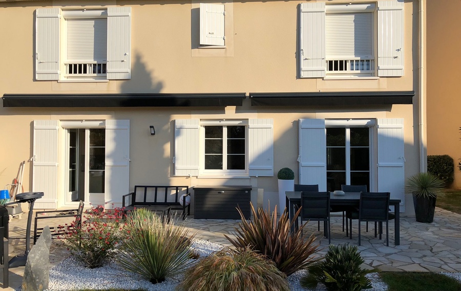 Volets battants classiques à Beauchamp