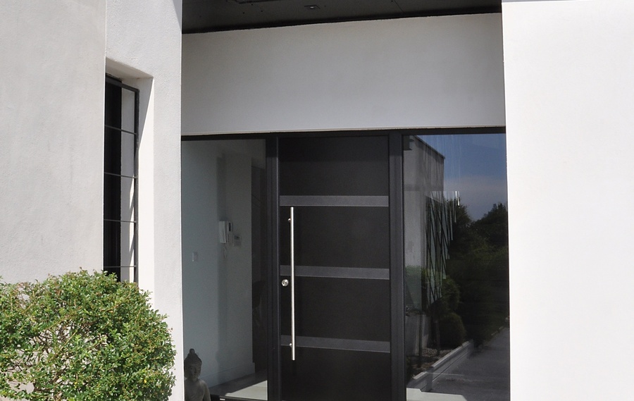 Notre gamme de portes d'entrée en alu Classique et Contemporaine à Argenteuil