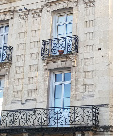 Comment une fenêtre sur mesure améliore l’isolation thermique et acoustique à Argenteuil proche de Beauchamp